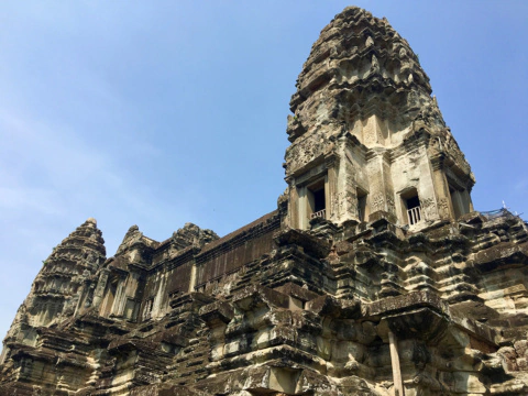 Angkor Archaeological Park: A Guide to Angkor Wat and Other Temples in Siem Reap, Cambodia