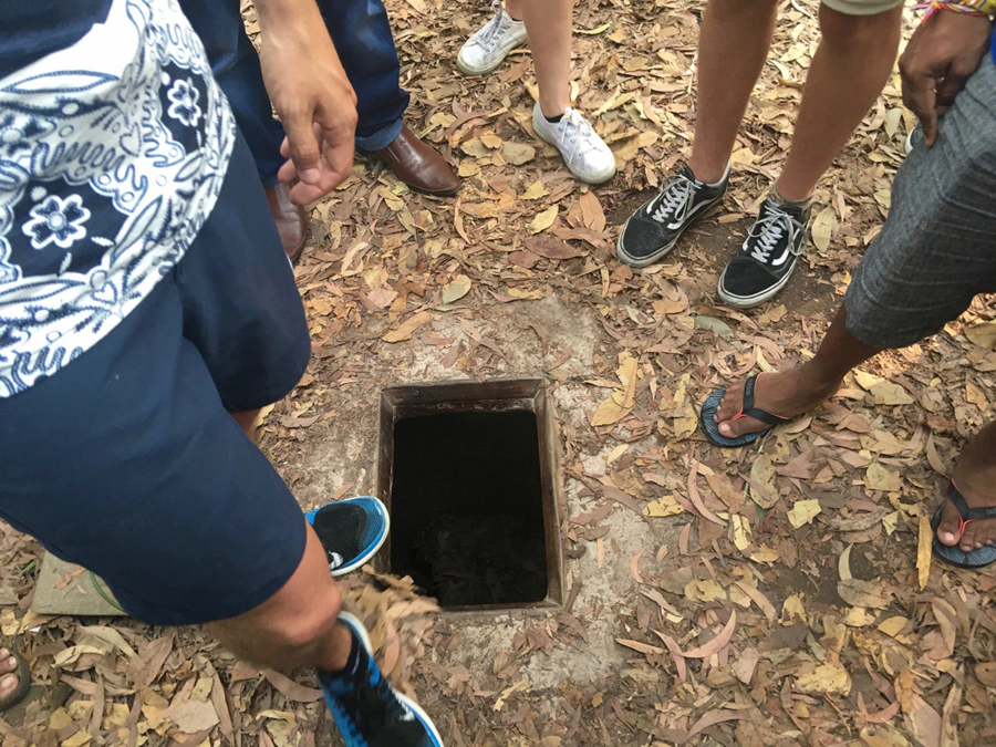 Củ Chi tunnels tour