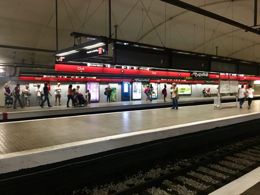 Clot Metro Station