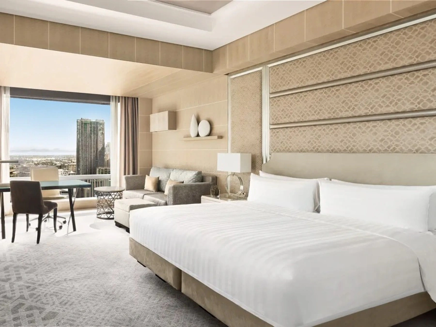 Shangri-La at The Fort, Manila