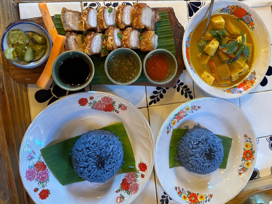 Nothern Thailand Cuisine Ginger Farm Kitchen Chiang Mai