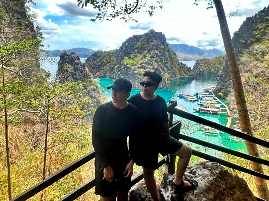 Kayangan Lake Coron Palawan with Kate