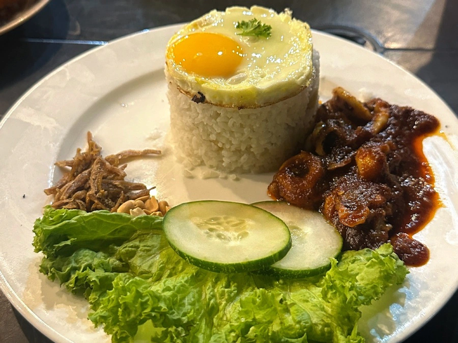Nasi lemak dinner Pantai Cenang