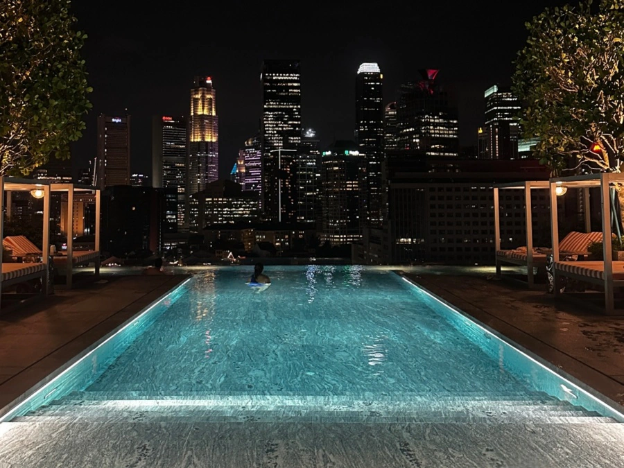 Infinity Pool Rooftop Mondrian Singapore Duxton